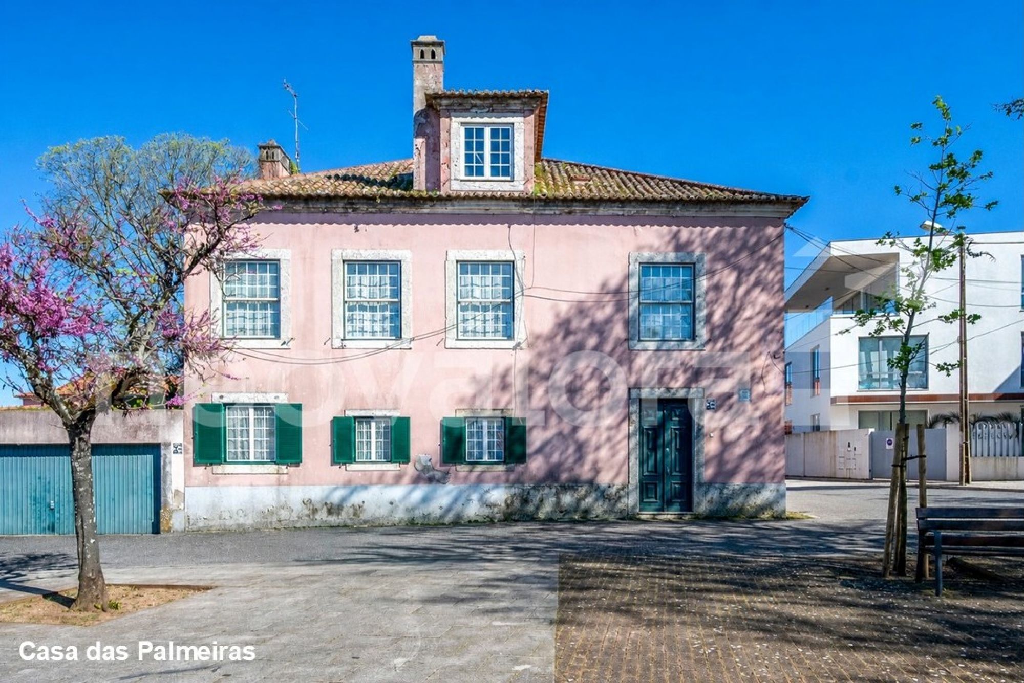 Conjunto de 3 Moradias - 2.130 m&sup2; junto ao Pal&aacute;cio de Queluz